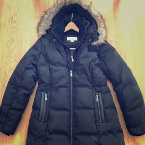 Michael Kors- zip up furr hood knee length jacket